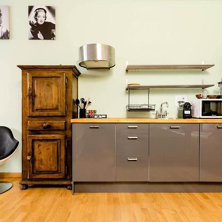 Central Studio Apartment - 24H Self Checkin Milan Luaran gambar